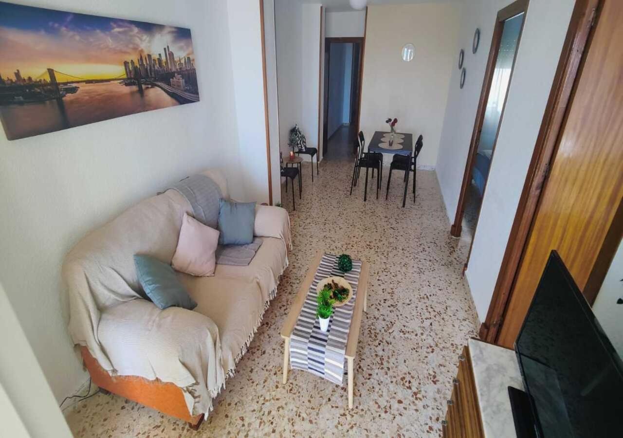 Sea View 3-bedroom Flat In